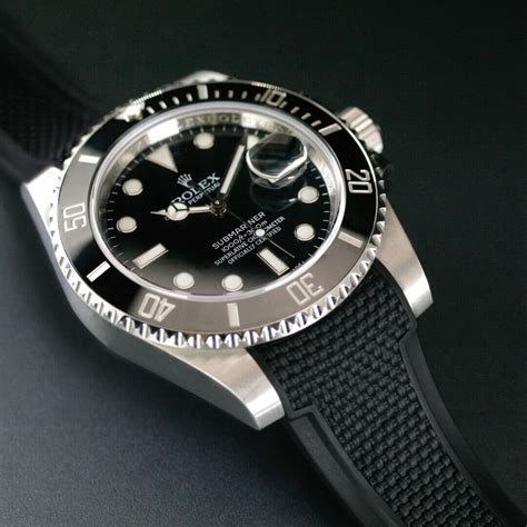 rolex submariner rubber strap size|rolex rubber strap with clasp.